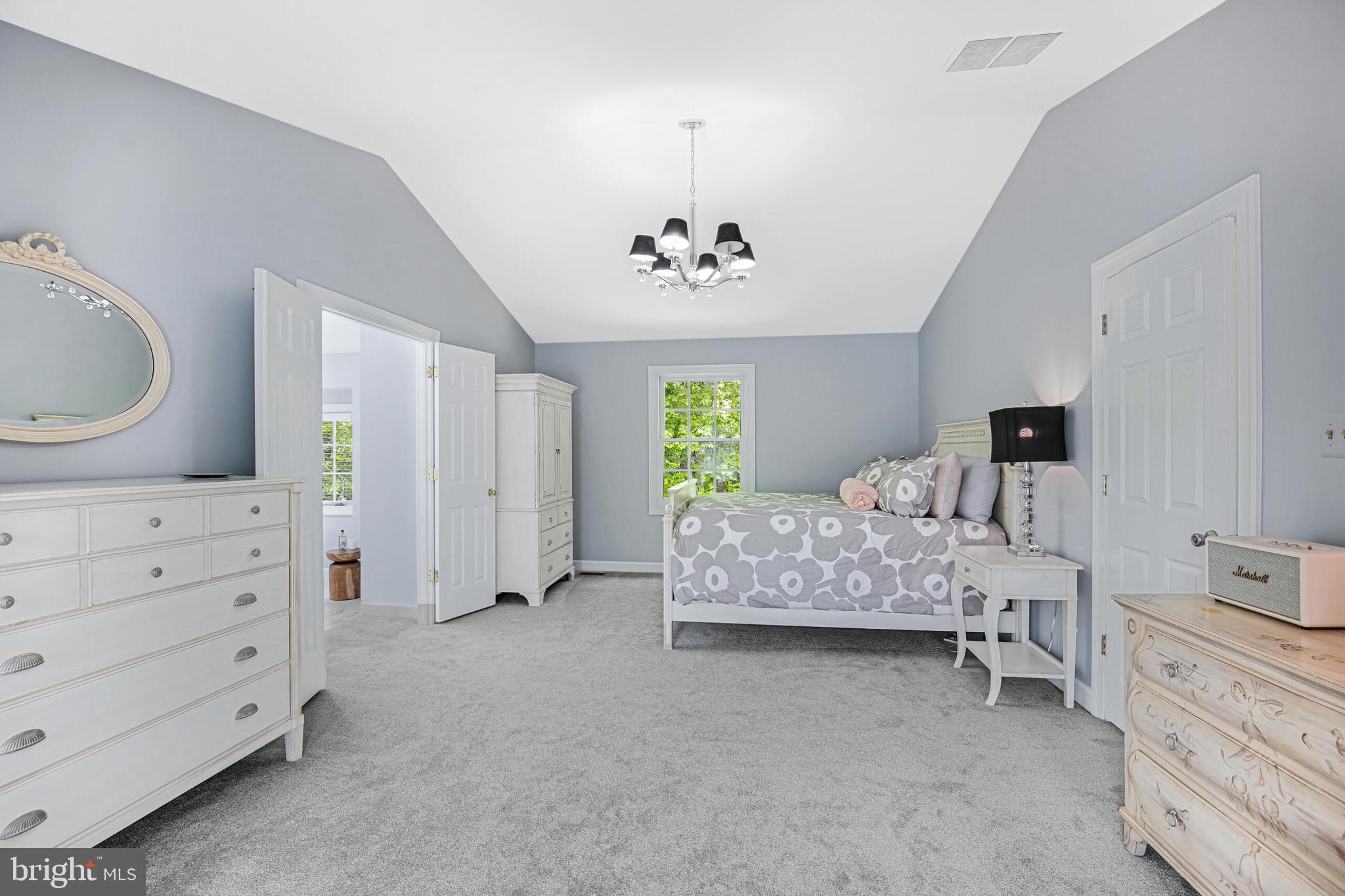 8529 Oak Pointe Way