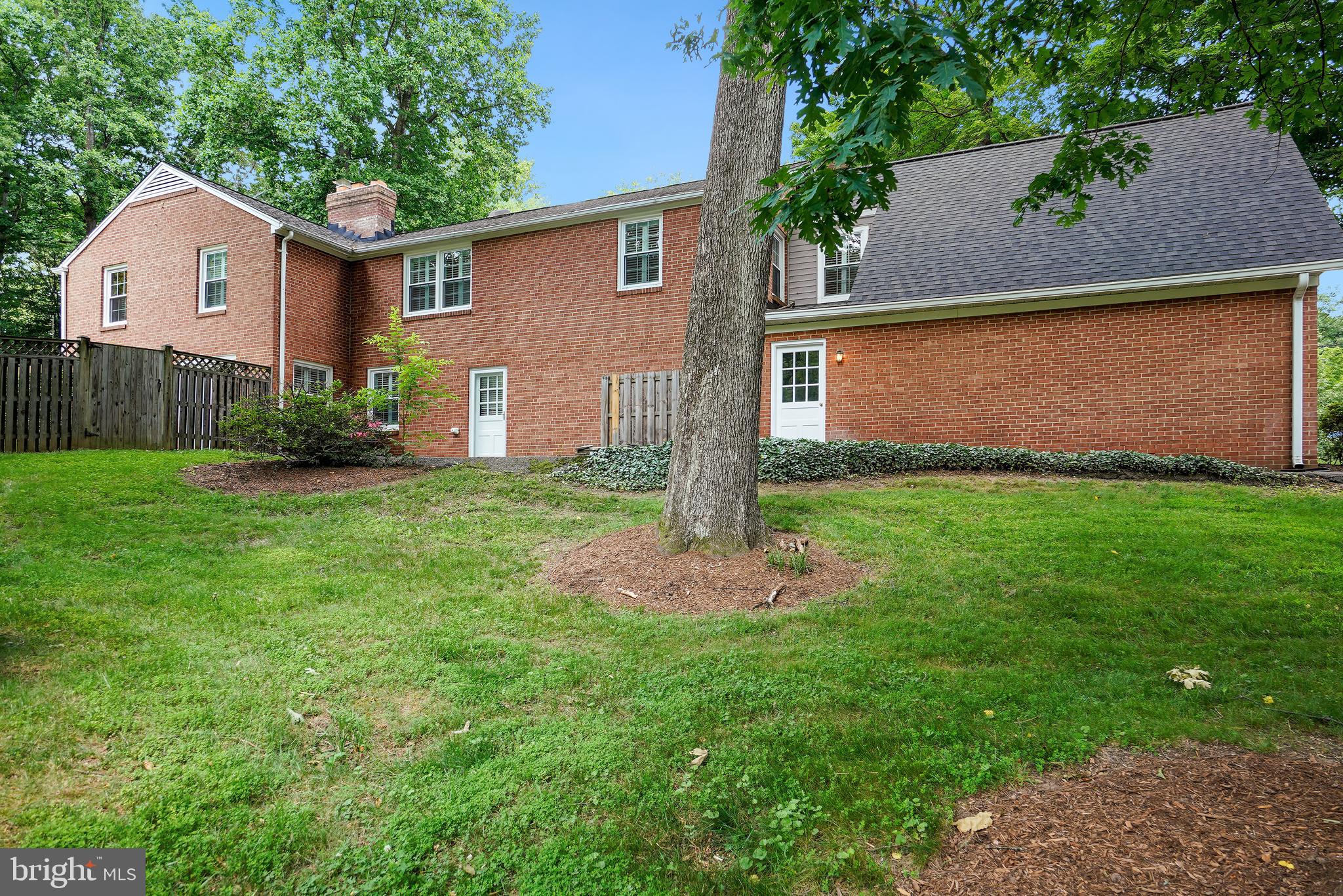 3324 Parkside Ter