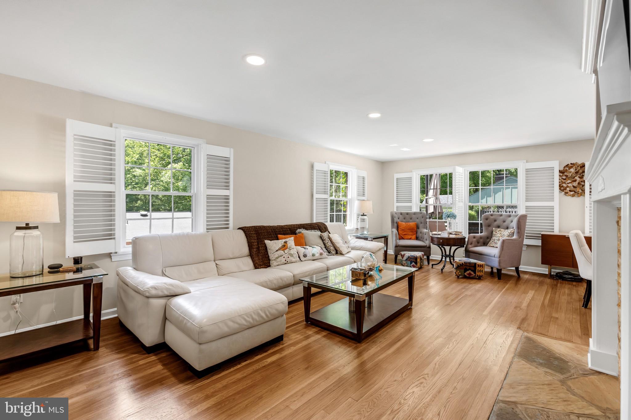 3324 Parkside Ter