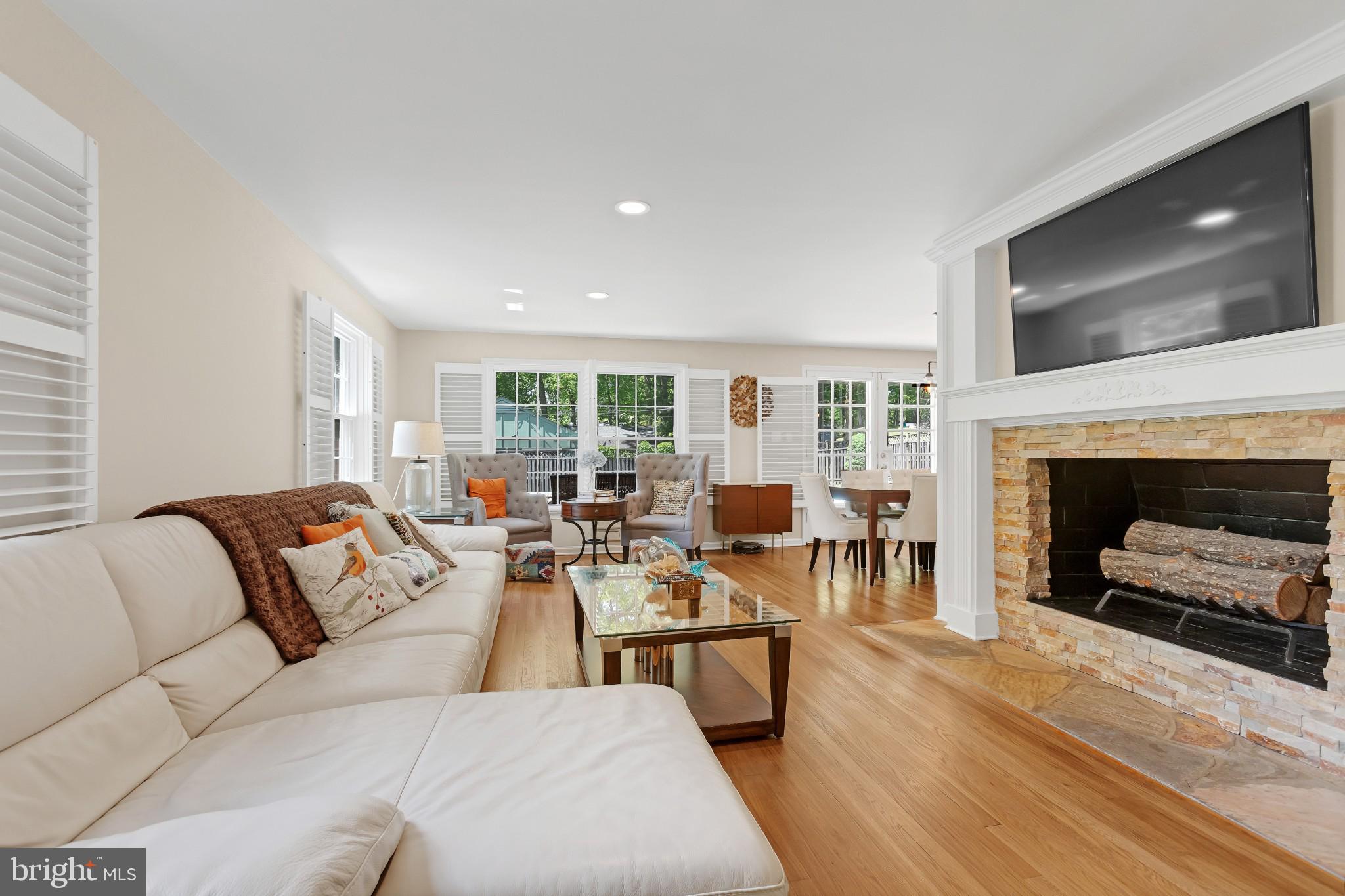 3324 Parkside Ter