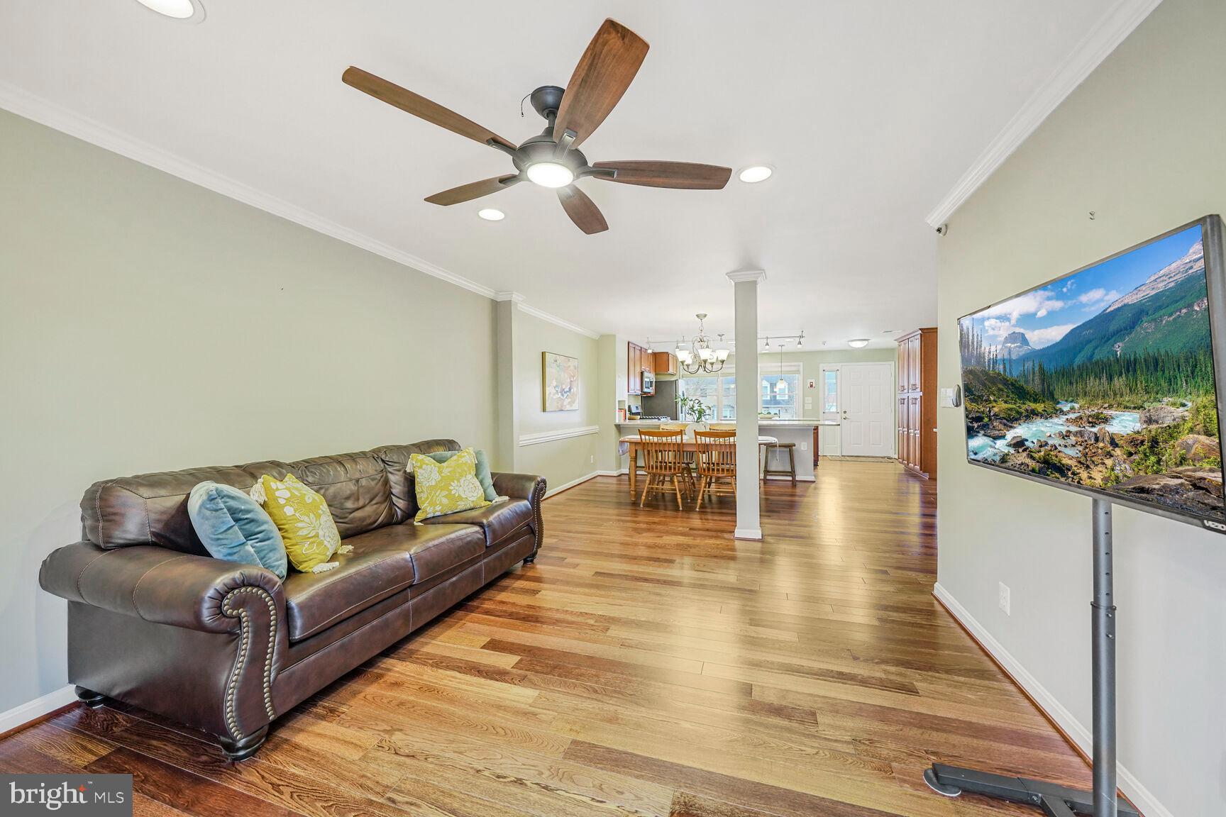 215 Locust St SE #C
