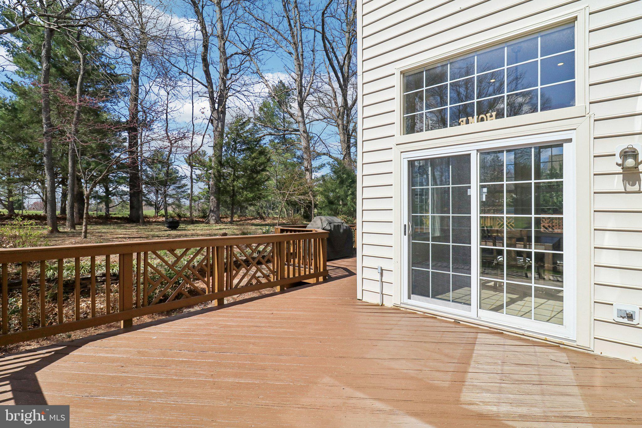 3828 Highland Oaks Dr