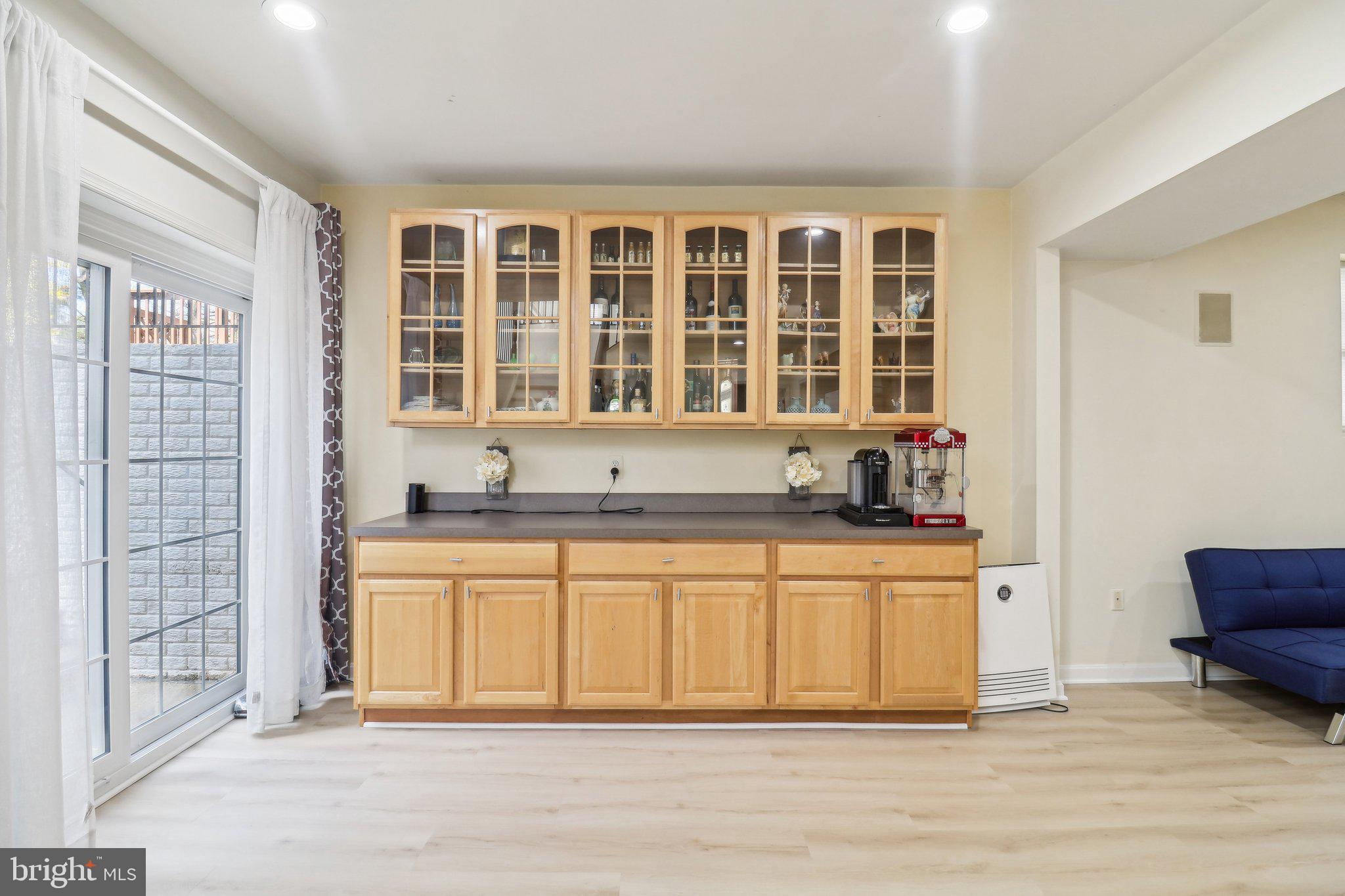 3828 Highland Oaks Dr