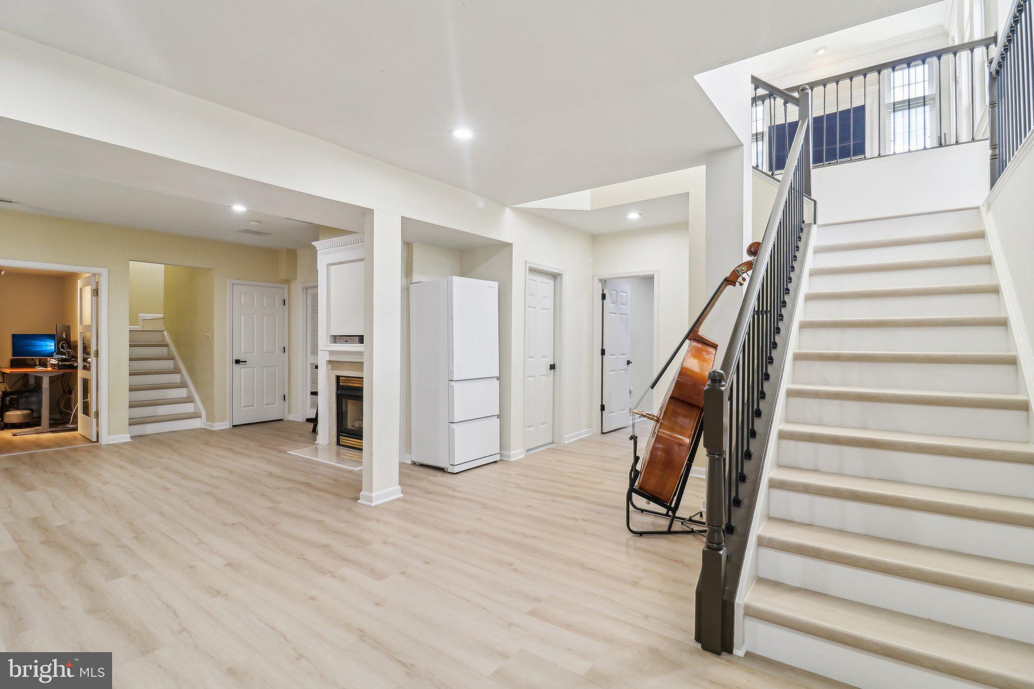 3828 Highland Oaks Dr