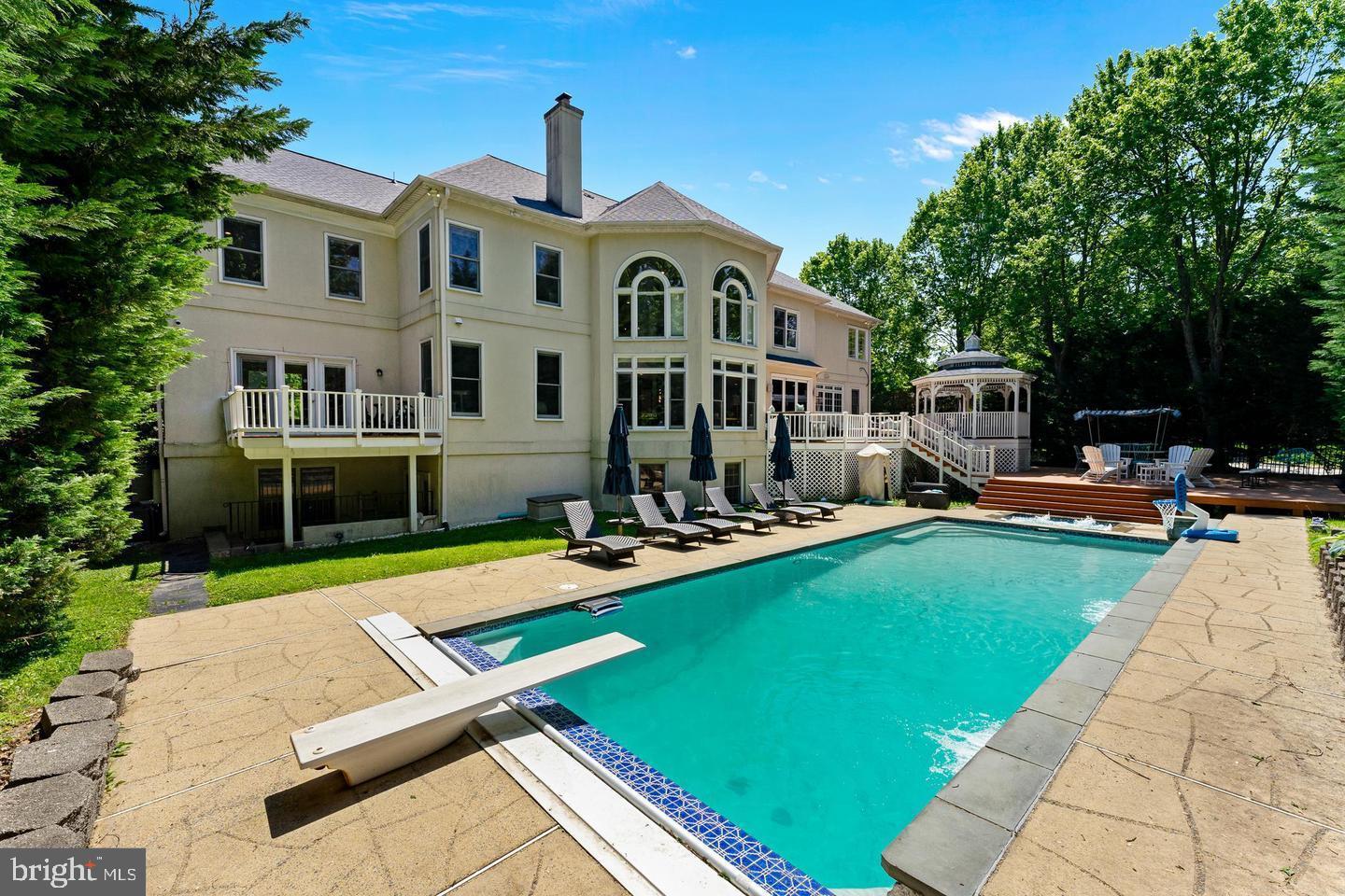 1445 MAYHURST BOULEVARD