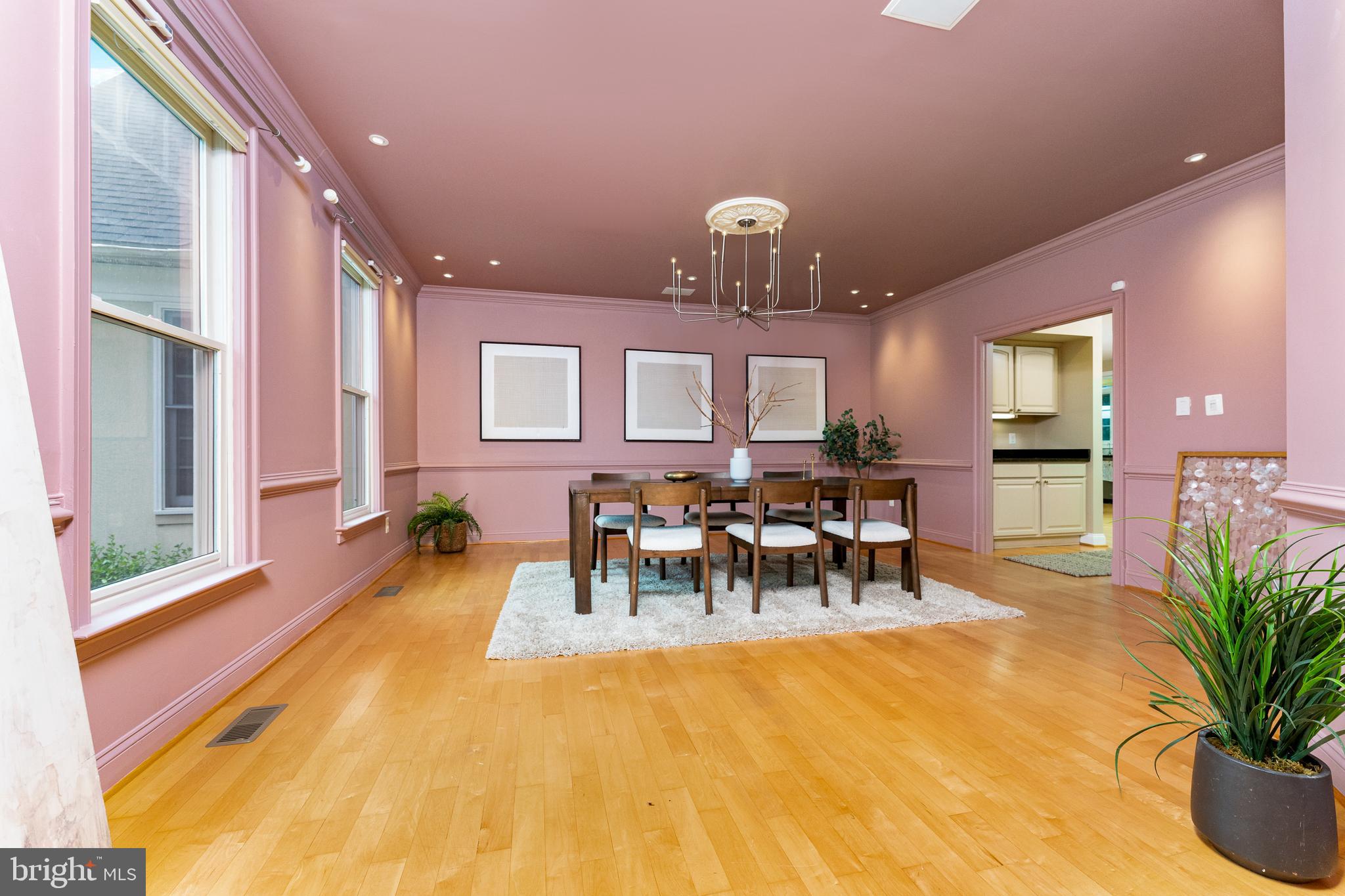 1445 MAYHURST BOULEVARD