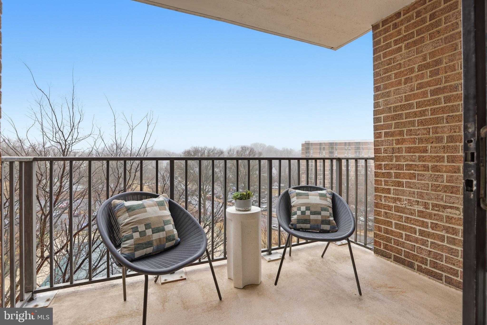 2311 PIMMIT DRIVE 603