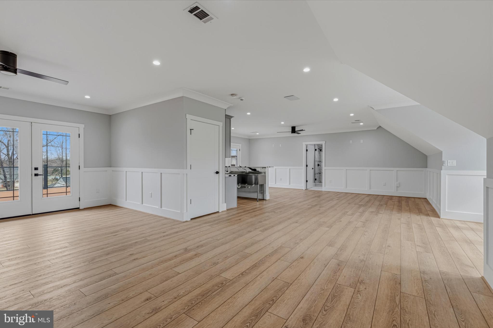 14700 CRANOKE STREET