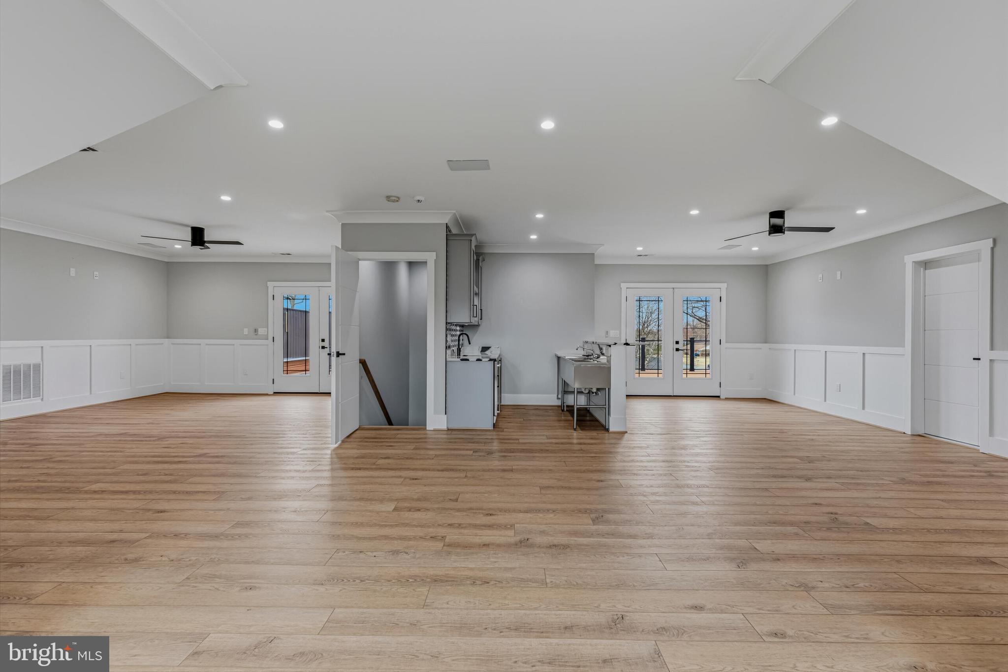 14700 CRANOKE STREET