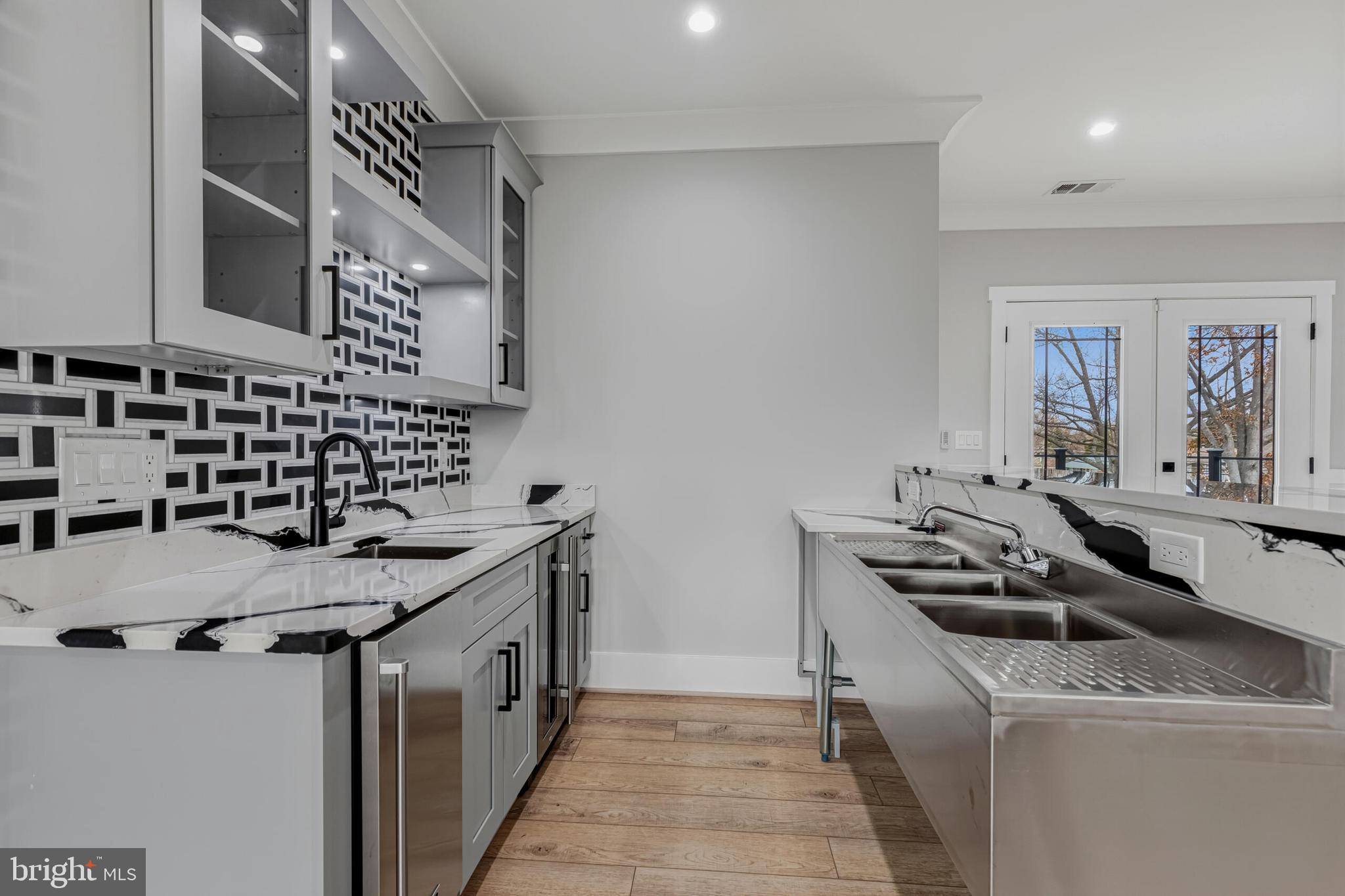 14700 CRANOKE STREET