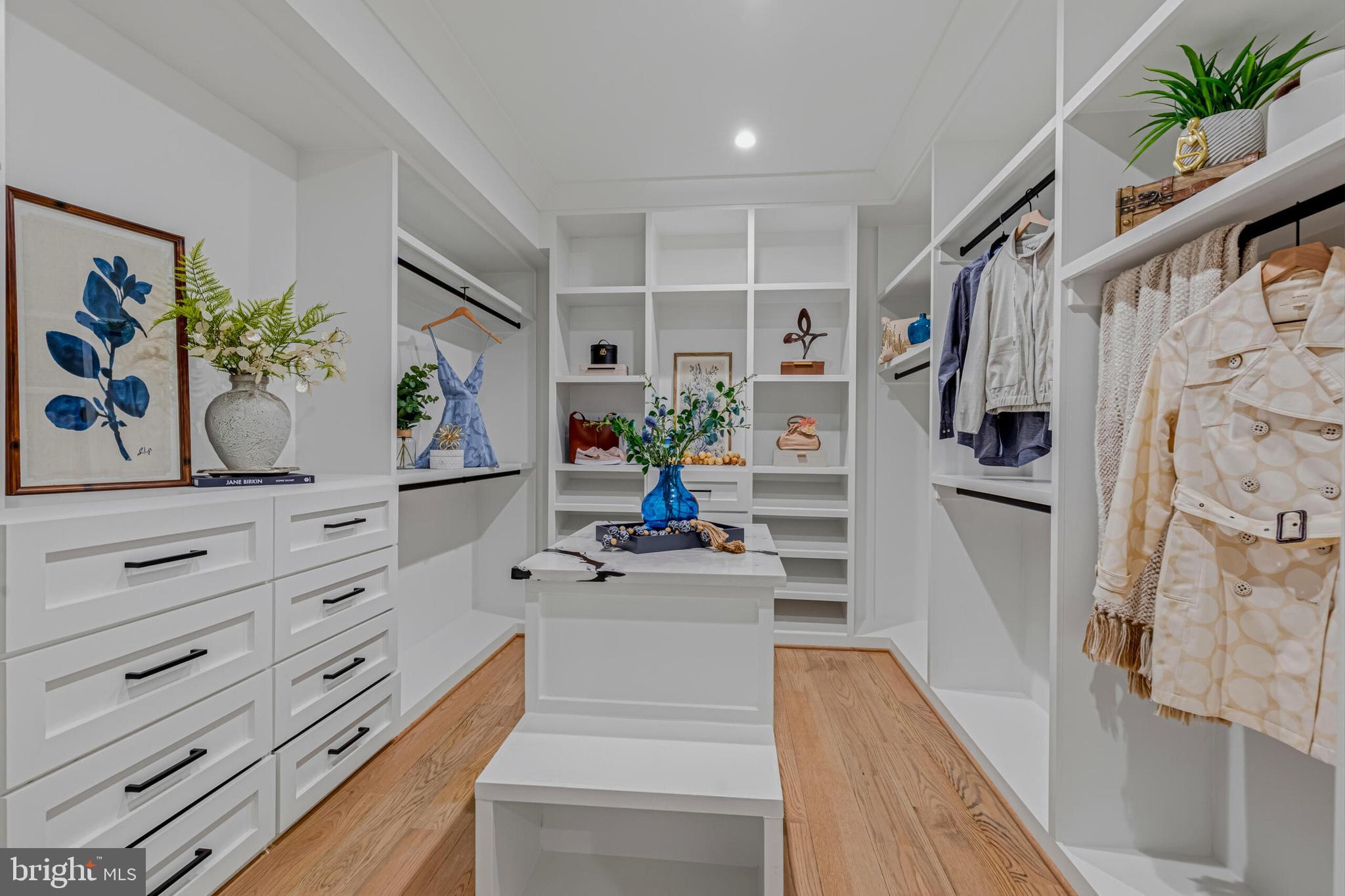 14700 CRANOKE STREET