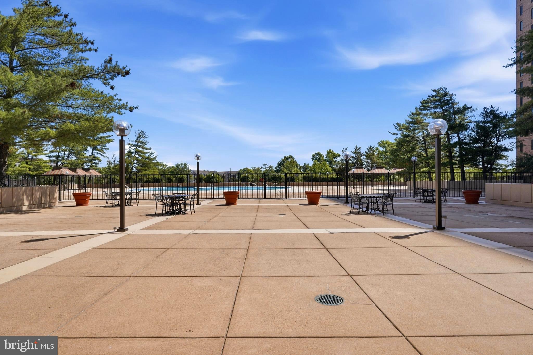 3705 S GEORGE MASON DRIVE 1203S