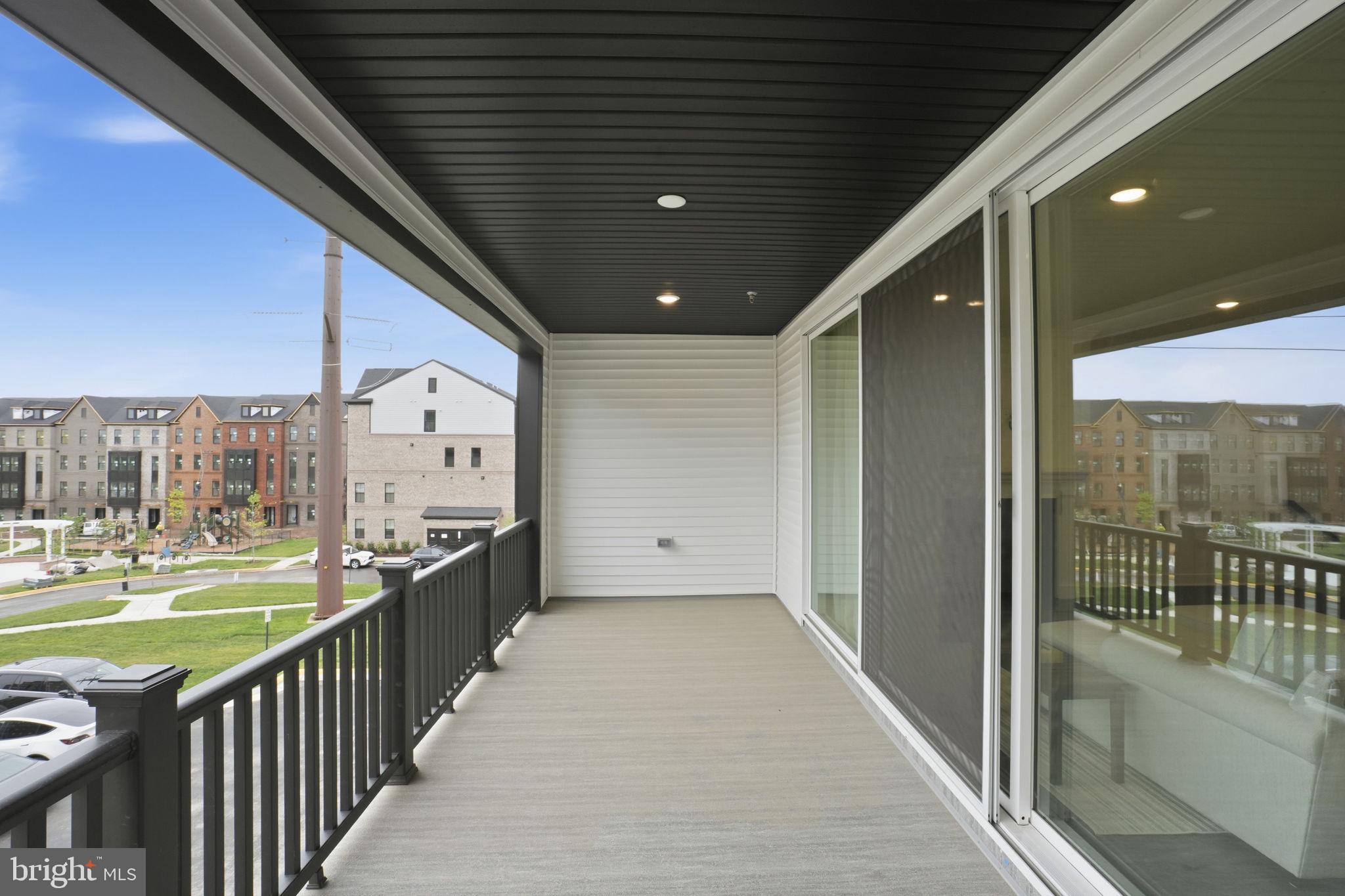 4835 BAUHAUS SQUARE 104