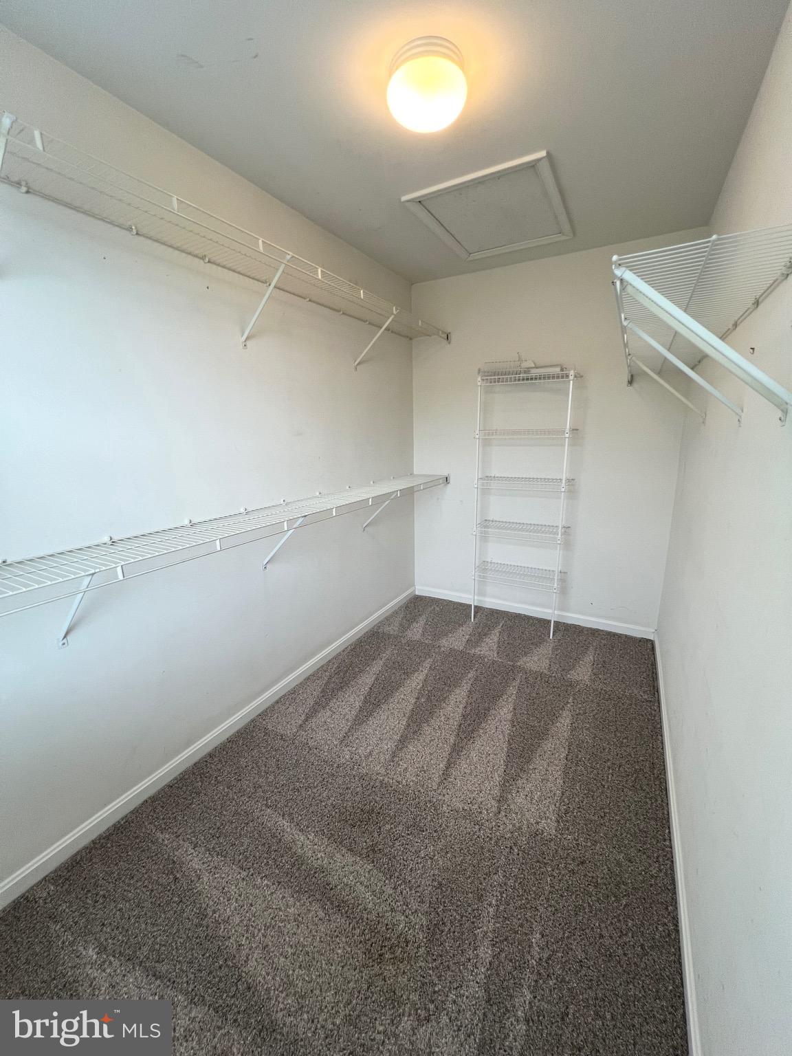 22464 MAISON CARREE SQ