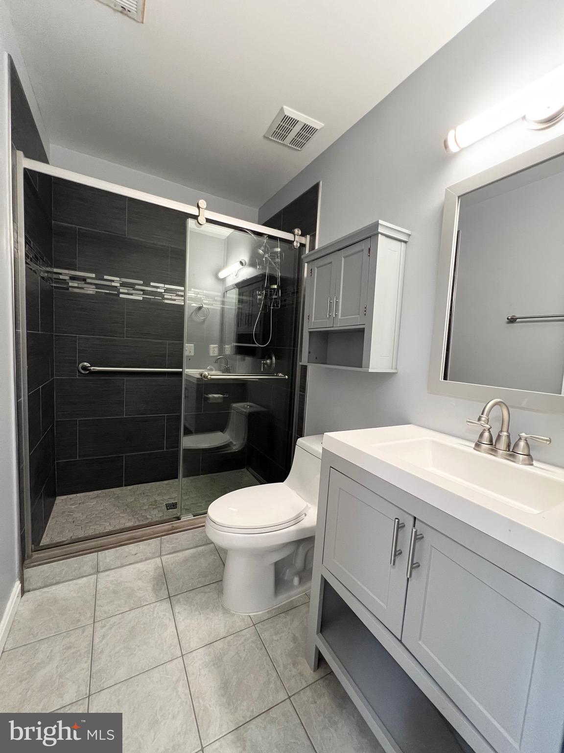 22464 MAISON CARREE SQ