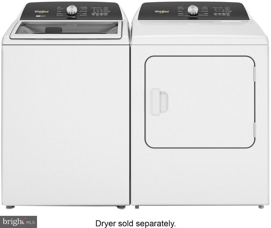 1806 MOCKING JAY TERRACE NE