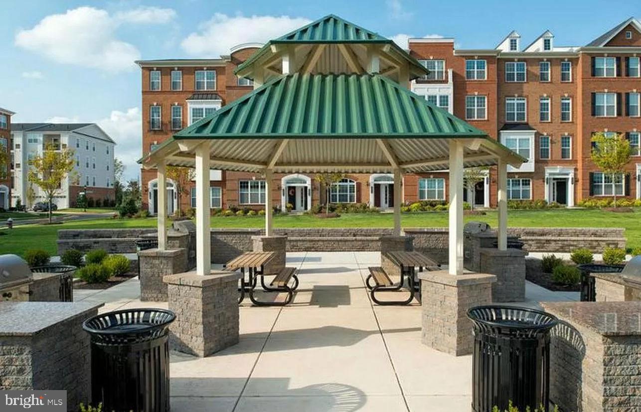 23109 DUNLOP HEIGHTS TERRACE