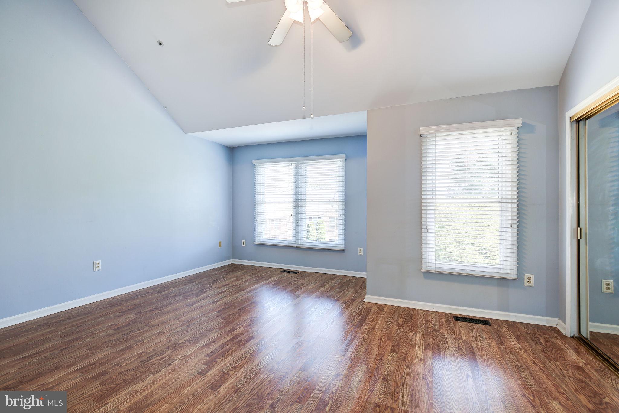 7937 Blue Gray Cir