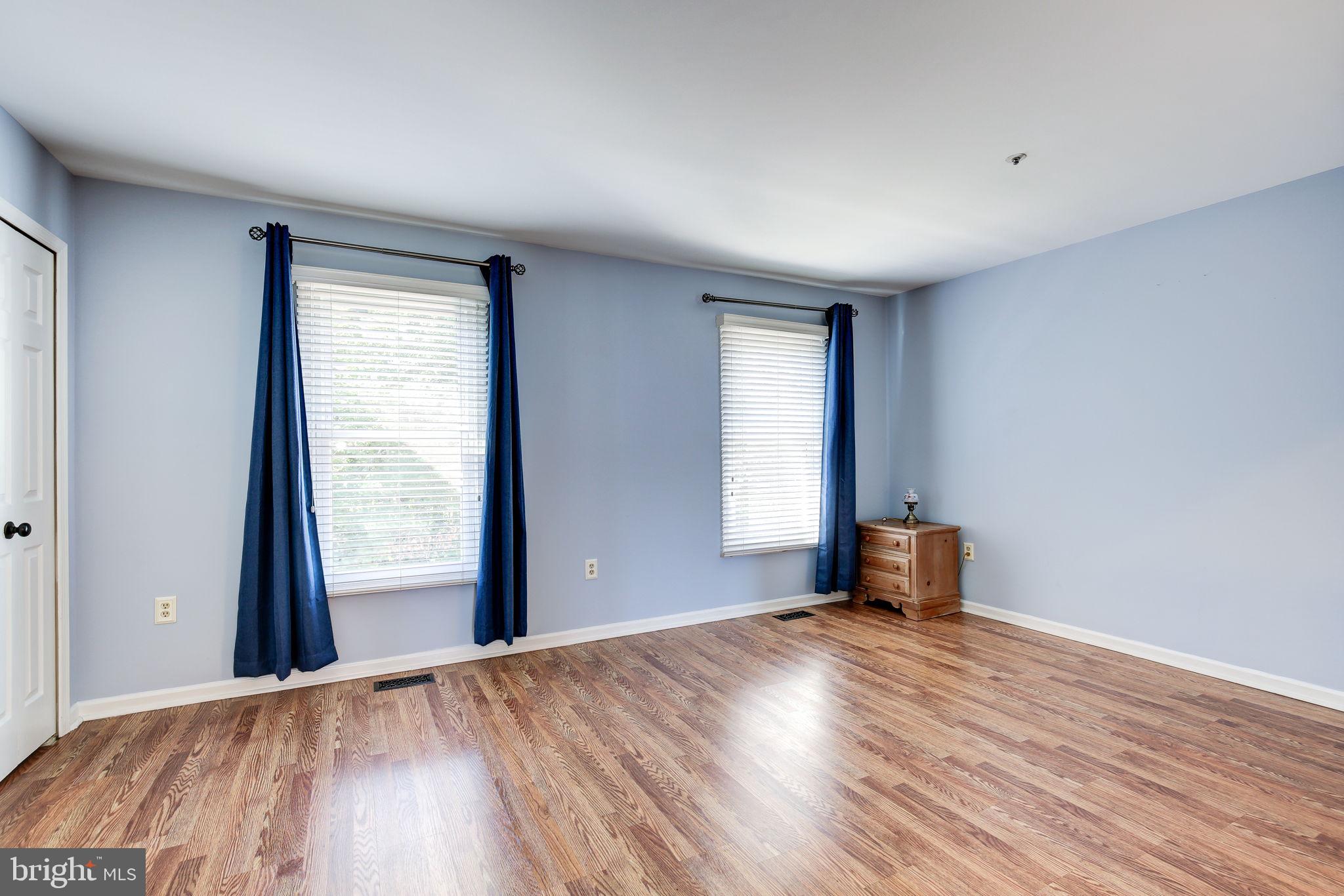 7937 Blue Gray Cir