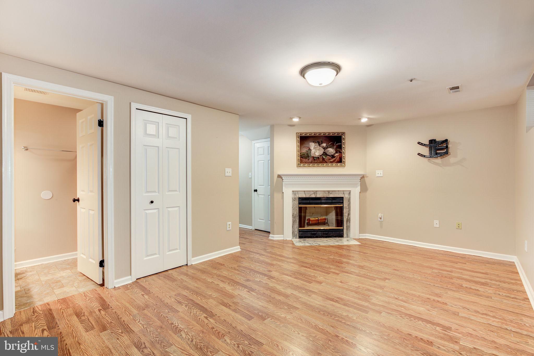 7937 Blue Gray Cir