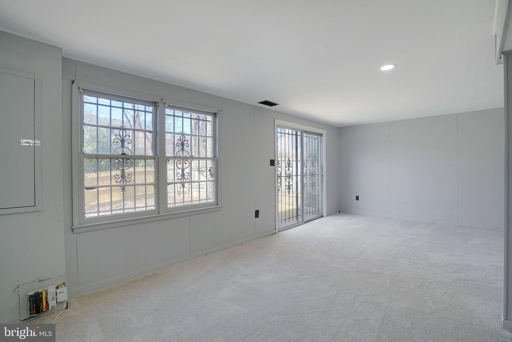 12346 WOODLAWN COURT