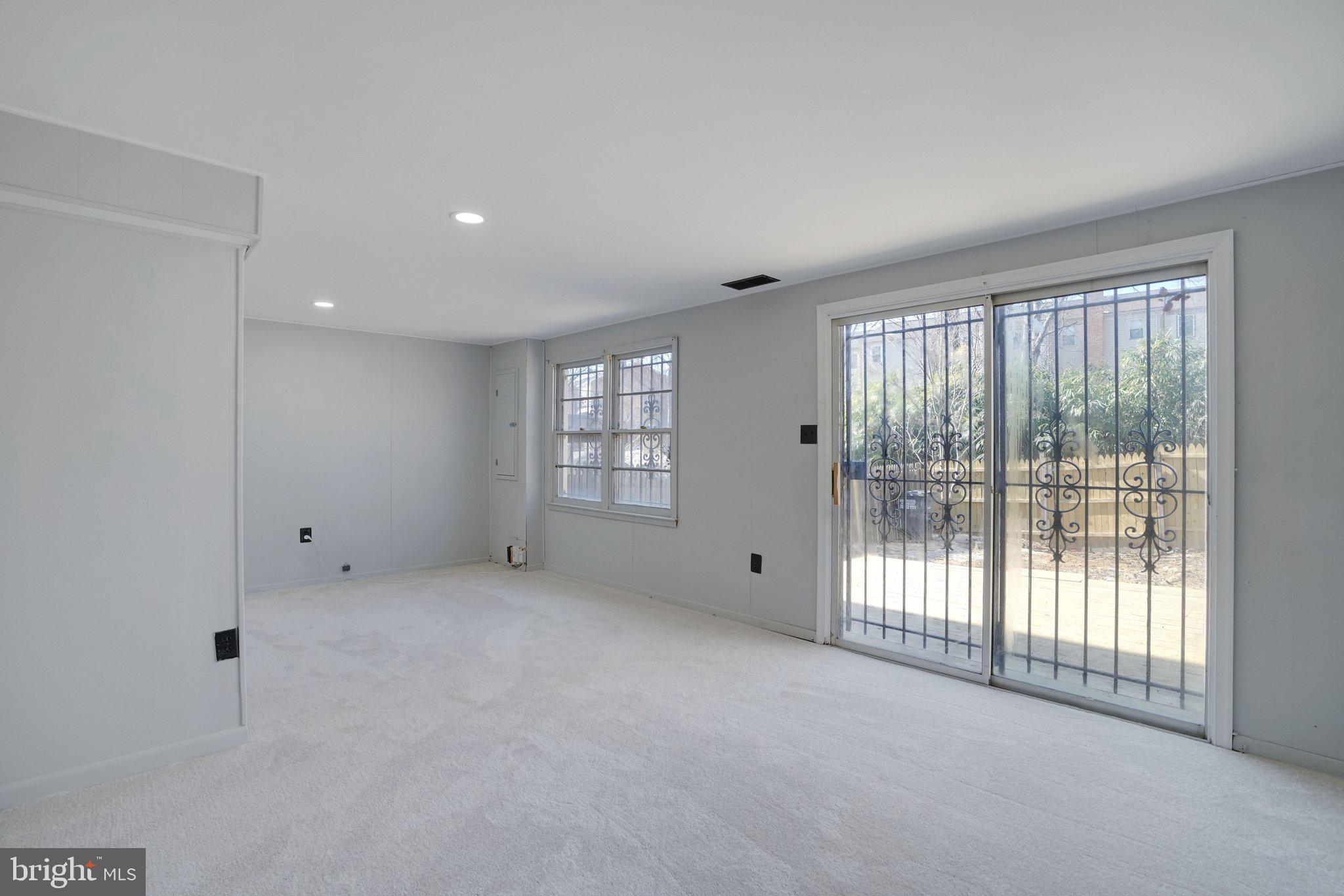 12346 WOODLAWN COURT