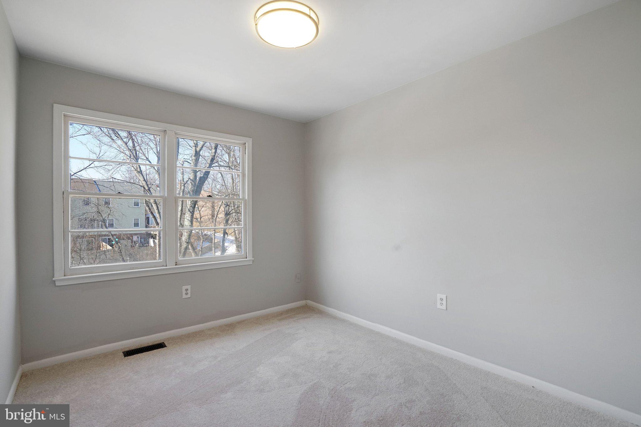 12346 WOODLAWN COURT