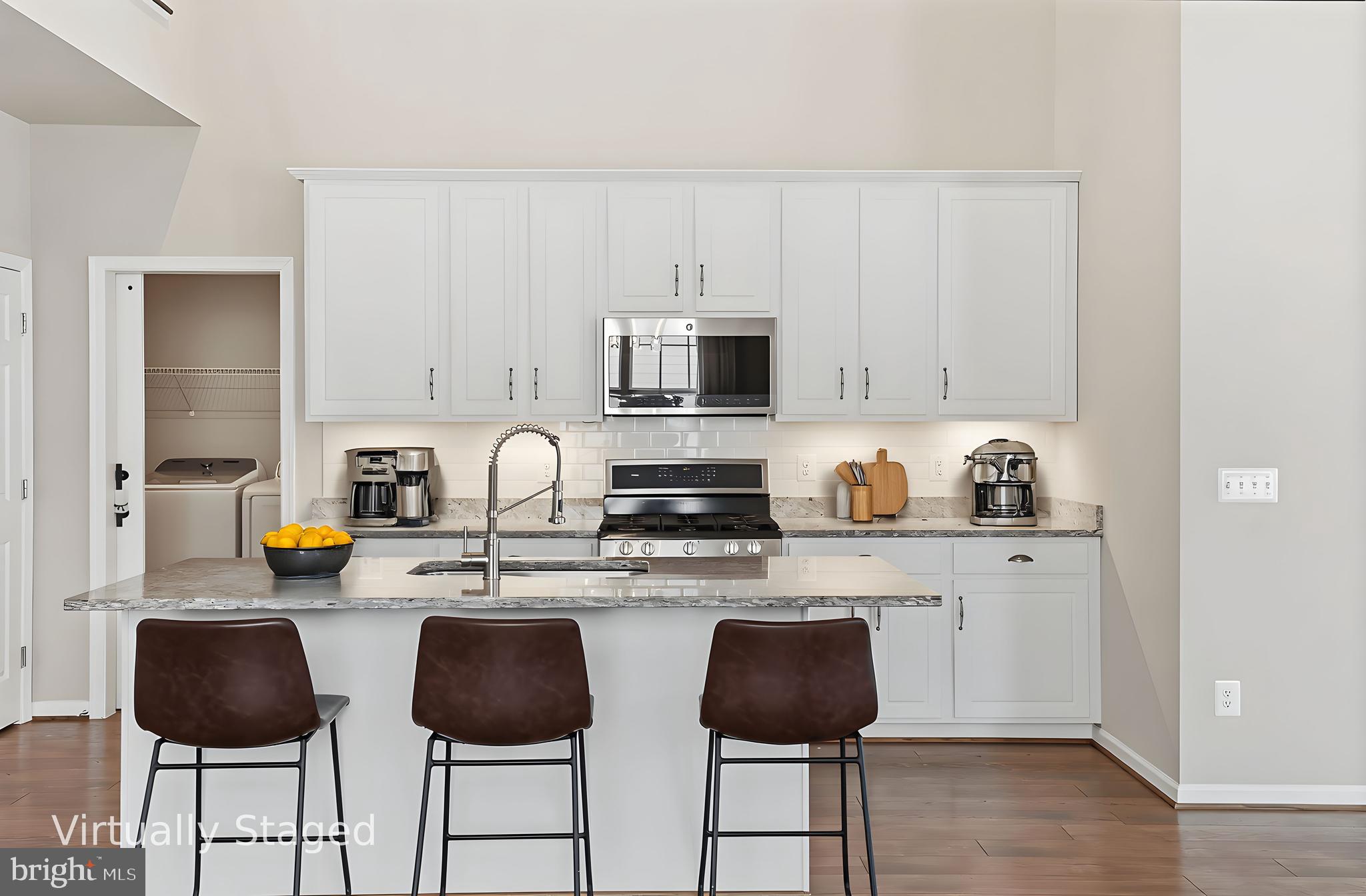 10512 BLAZING STAR LOOP