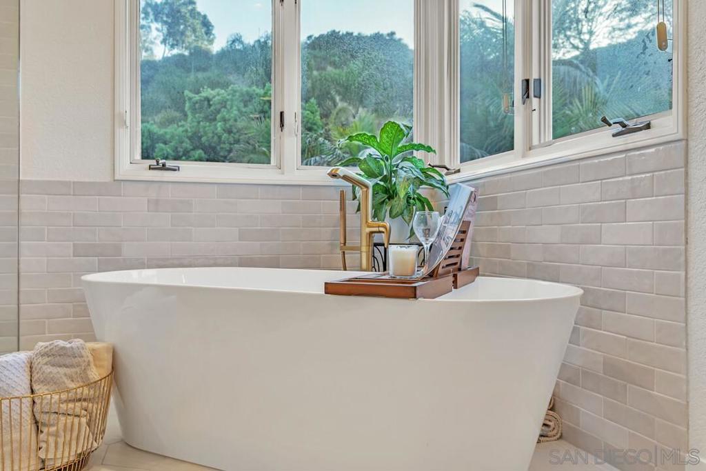 1702 Sienna Canyon Drive