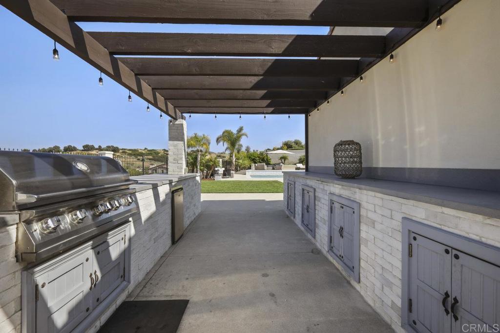 16770 Crescent Creek Drive