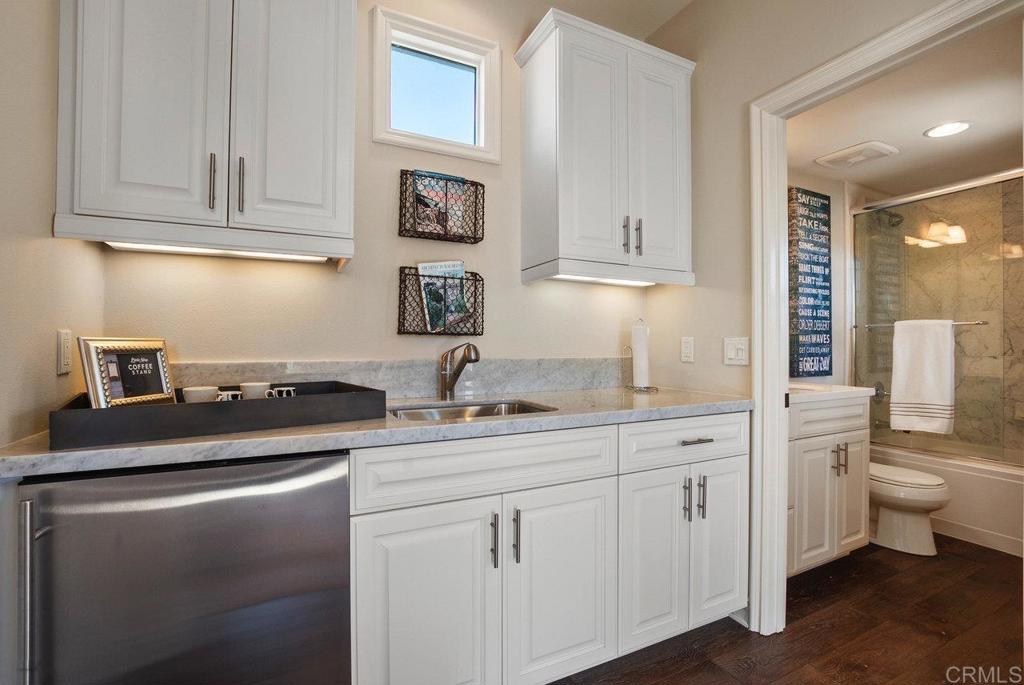 8532 Kristen View Court