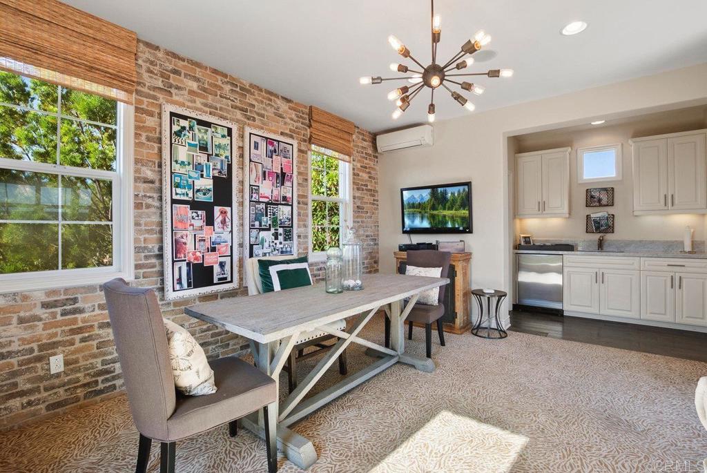 8532 Kristen View Court