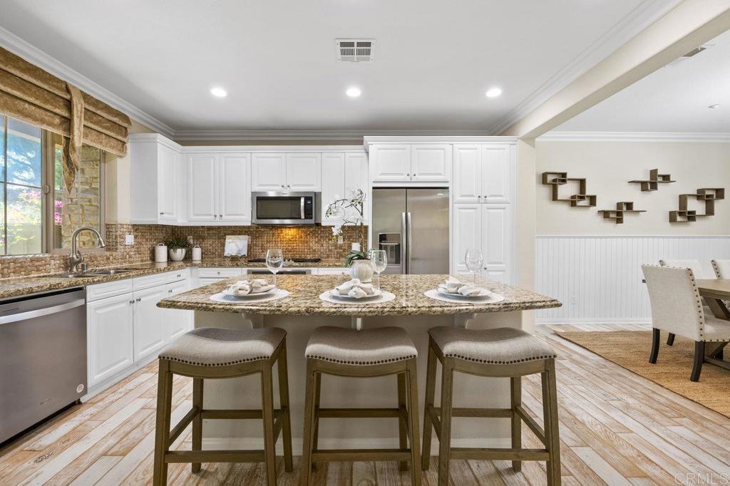 8405 Christopher Ridge