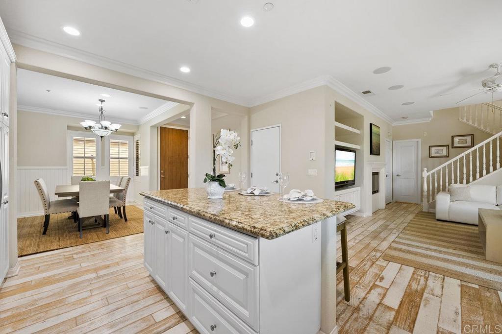 8405 Christopher Ridge