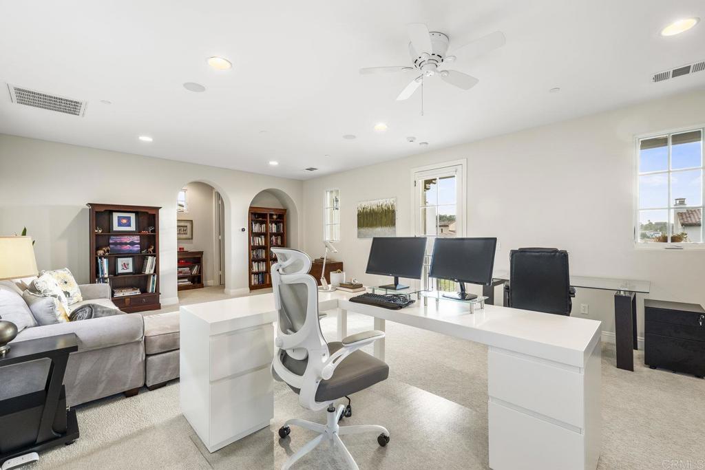 8318 The Landing Way