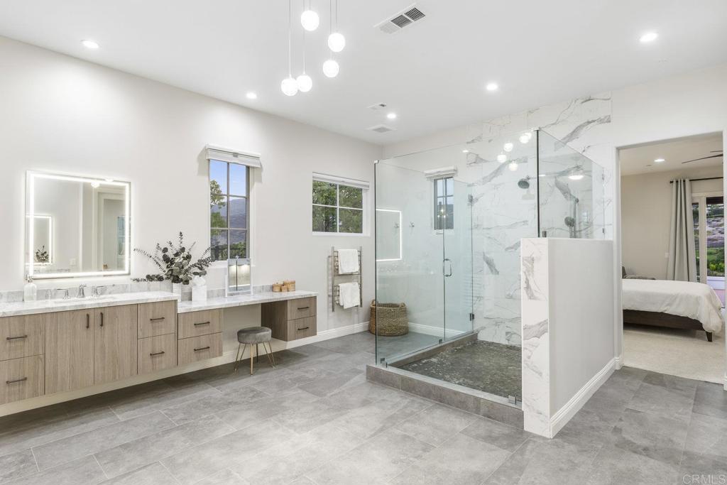 8318 The Landing Way