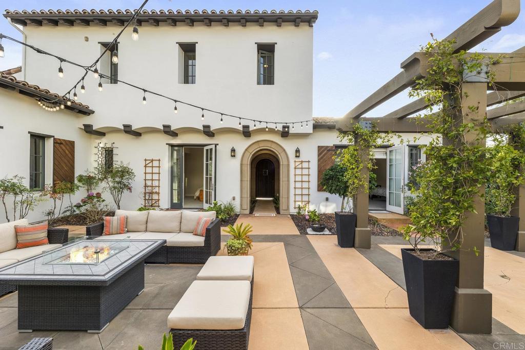 8318 The Landing Way