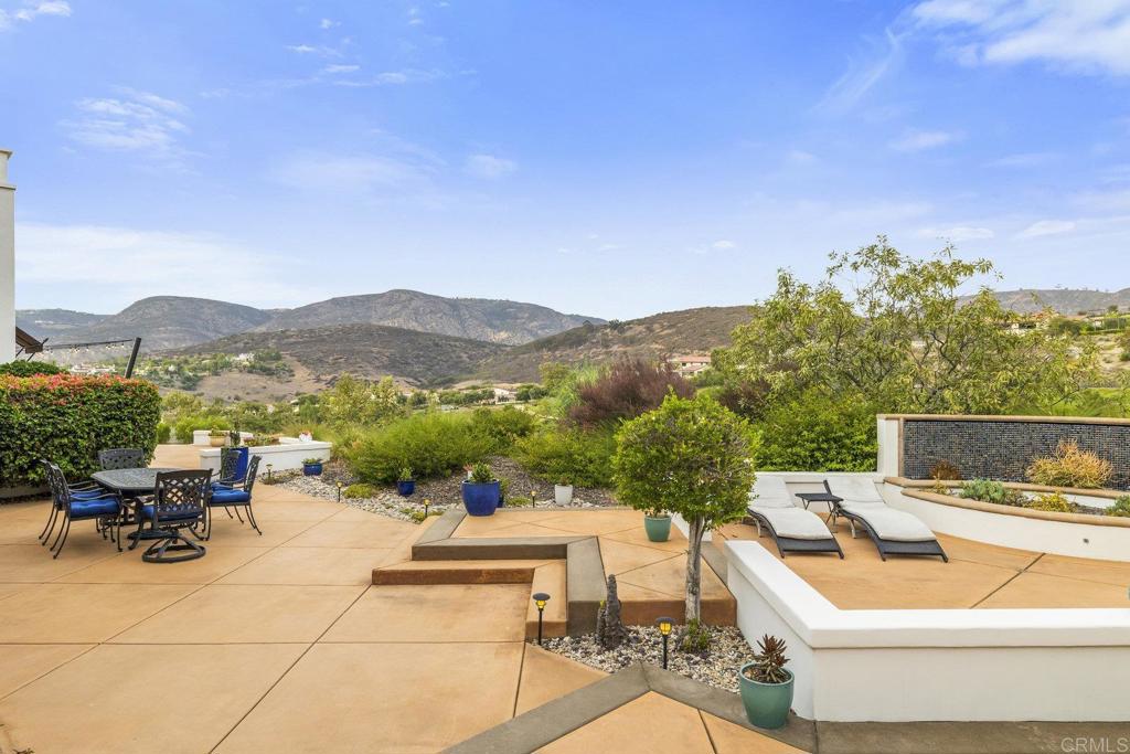 8318 The Landing Way