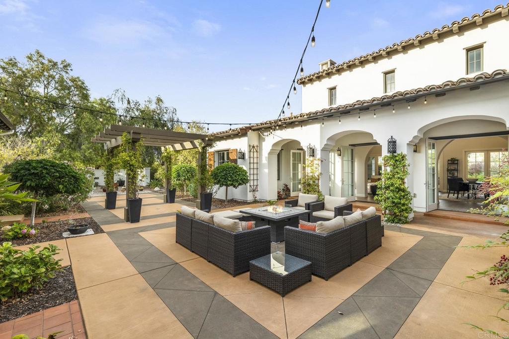 8318 The Landing Way