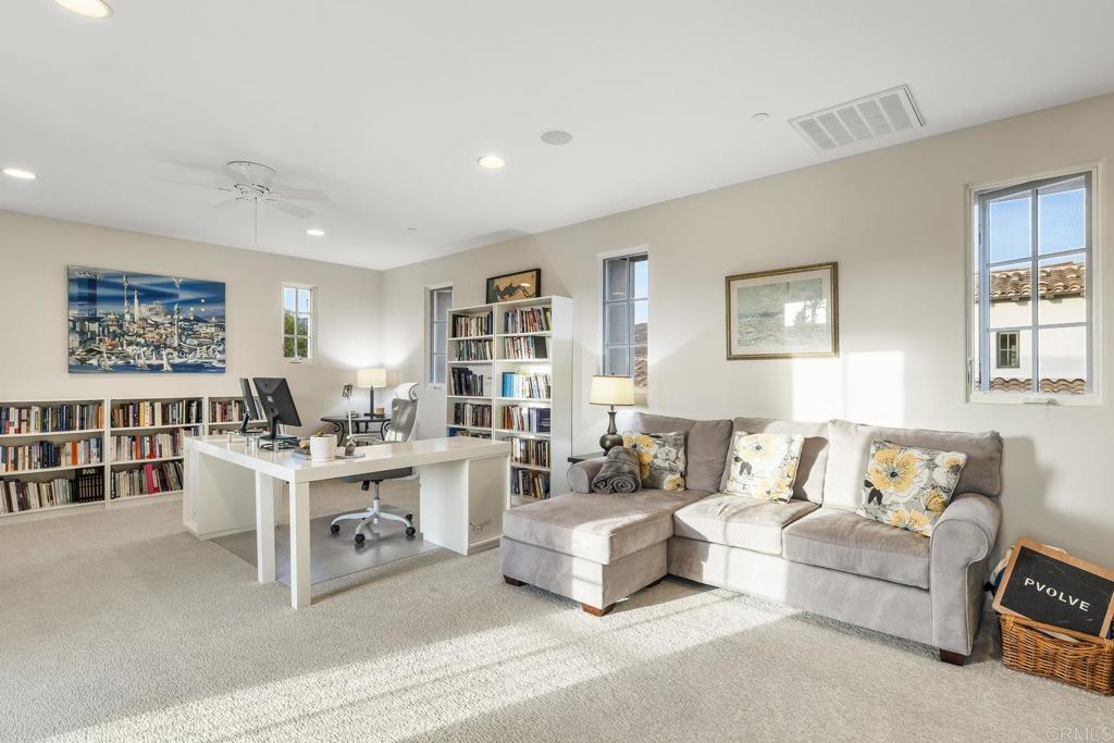 8318 The Landing Way