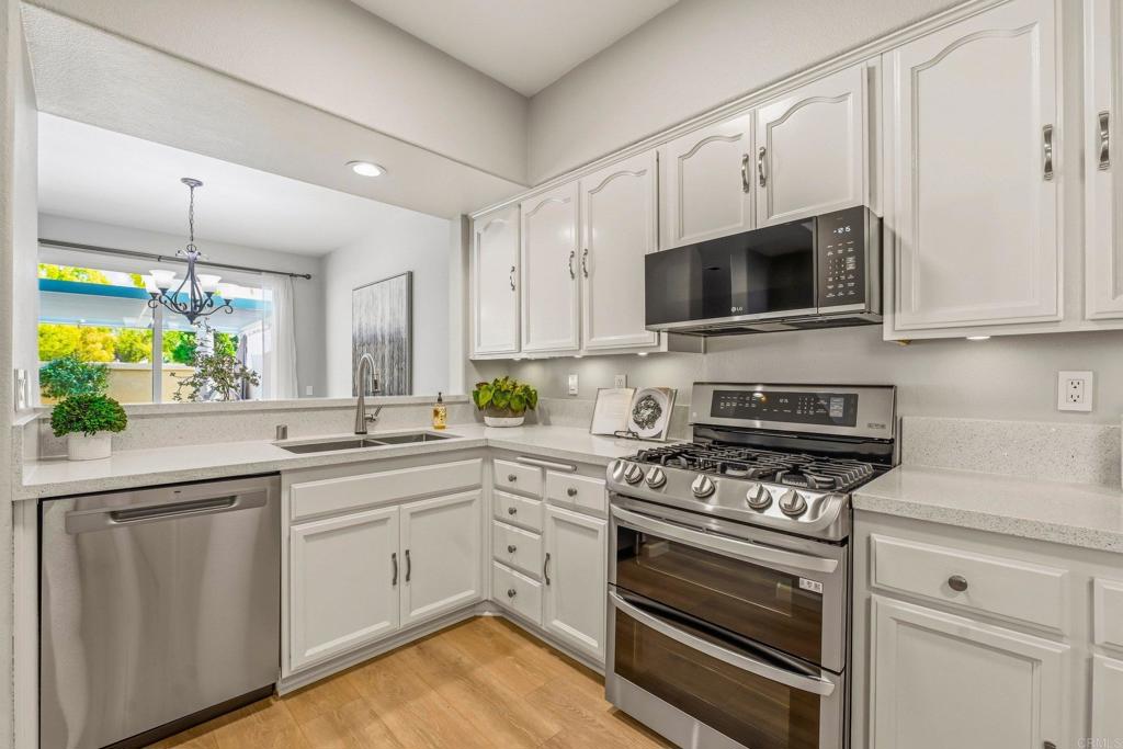 12306 Springwater