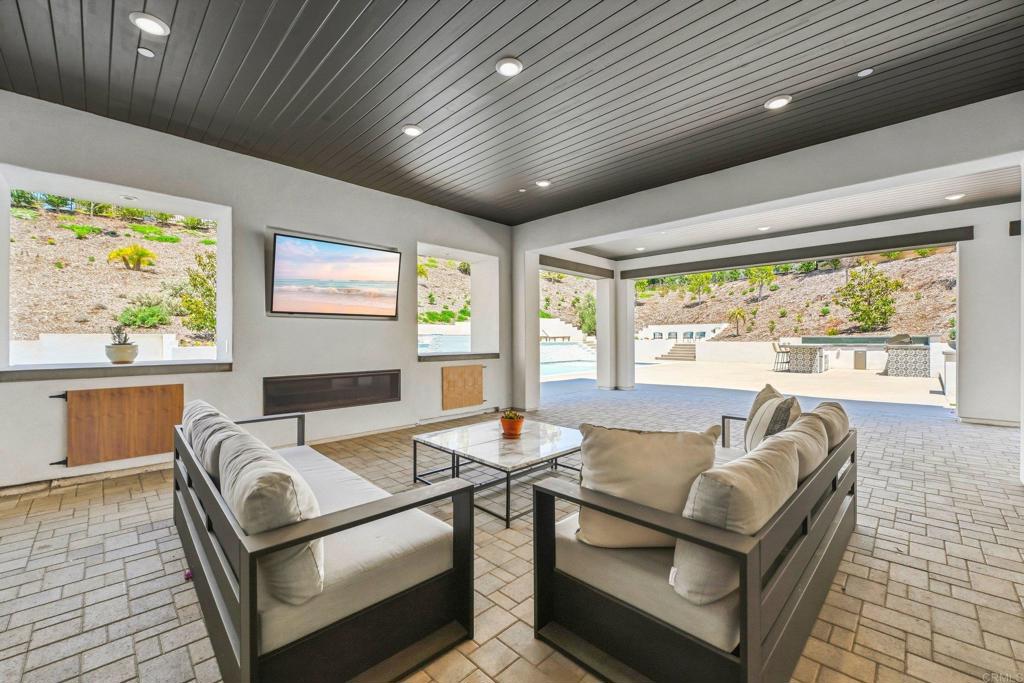 8490 Silent Tide Court