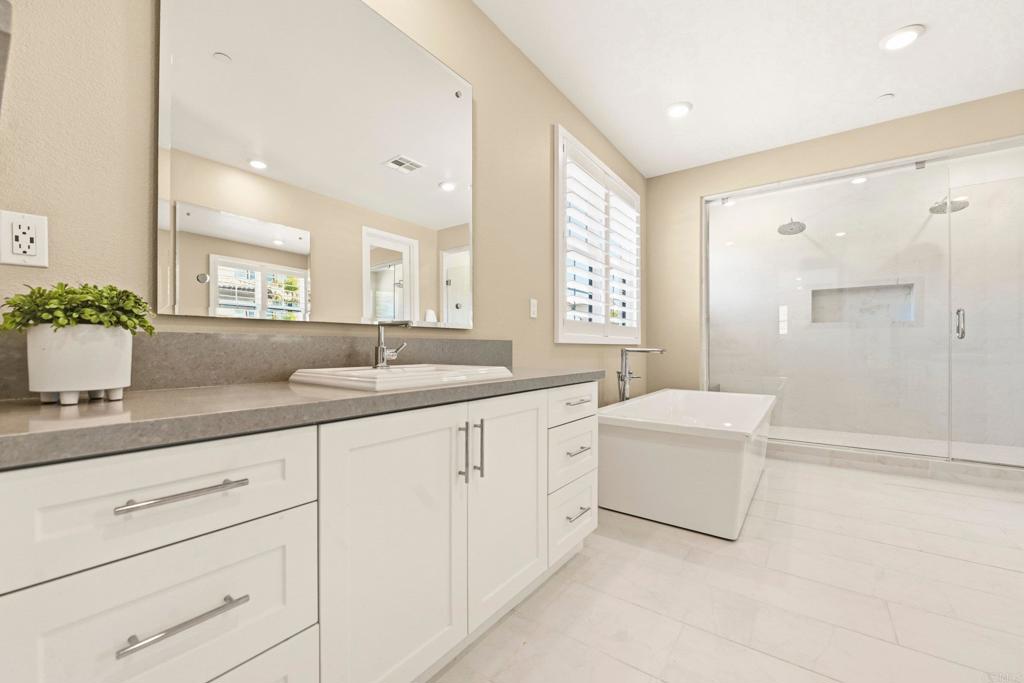 8490 Silent Tide Court