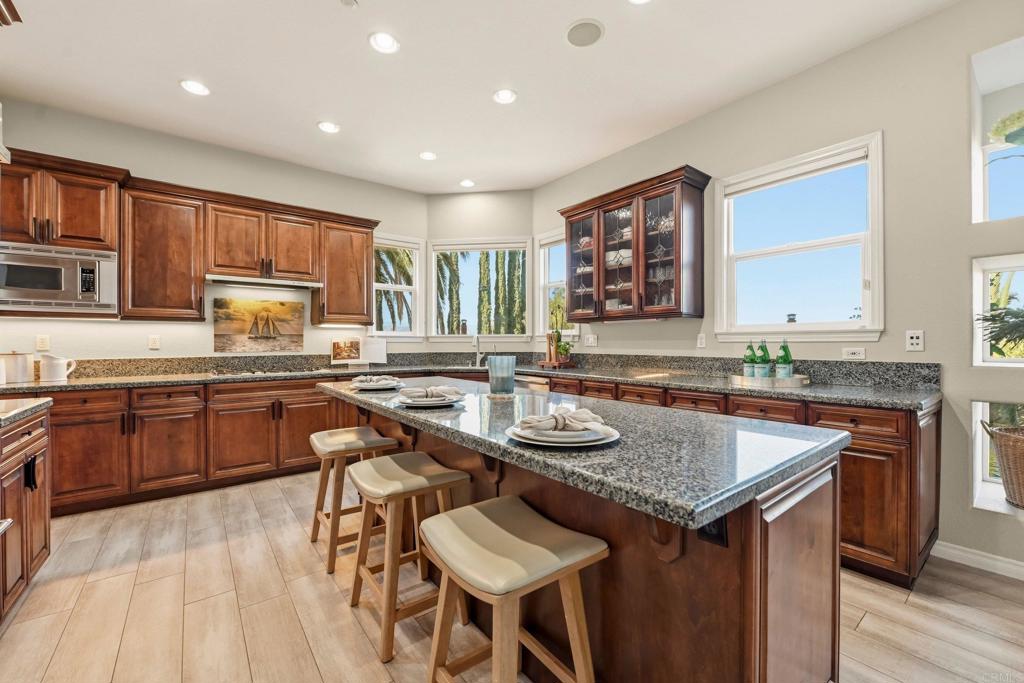2888 Eastview