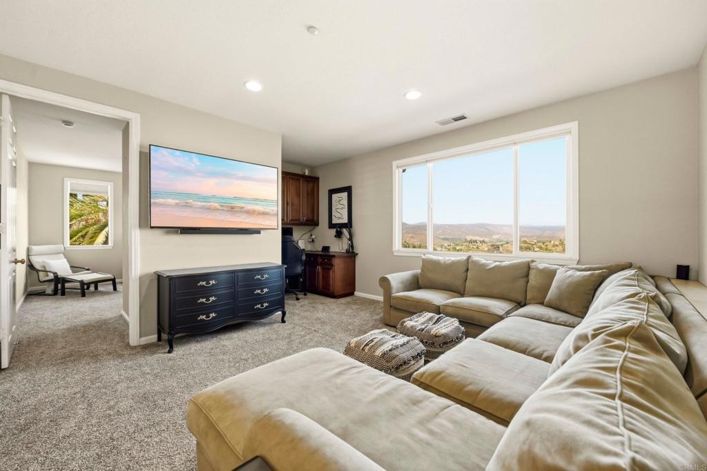 2888 Eastview