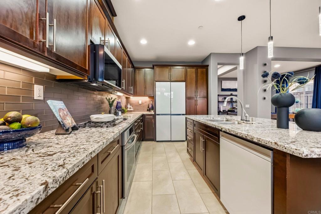 8559 Old Stonefield Chase