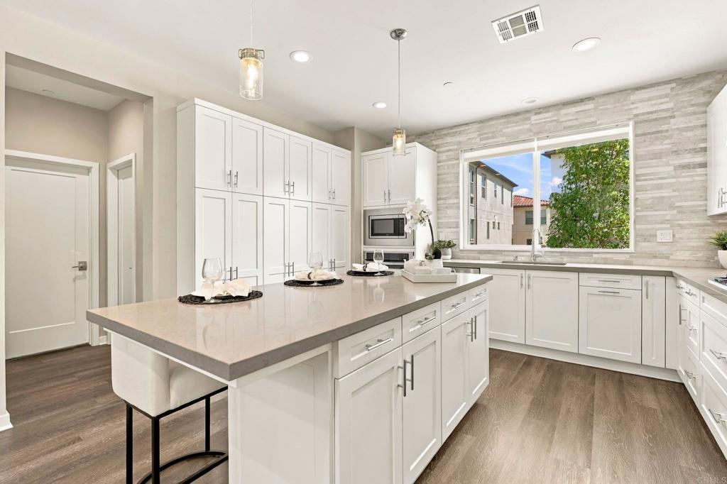 15110 Lincoln Loop