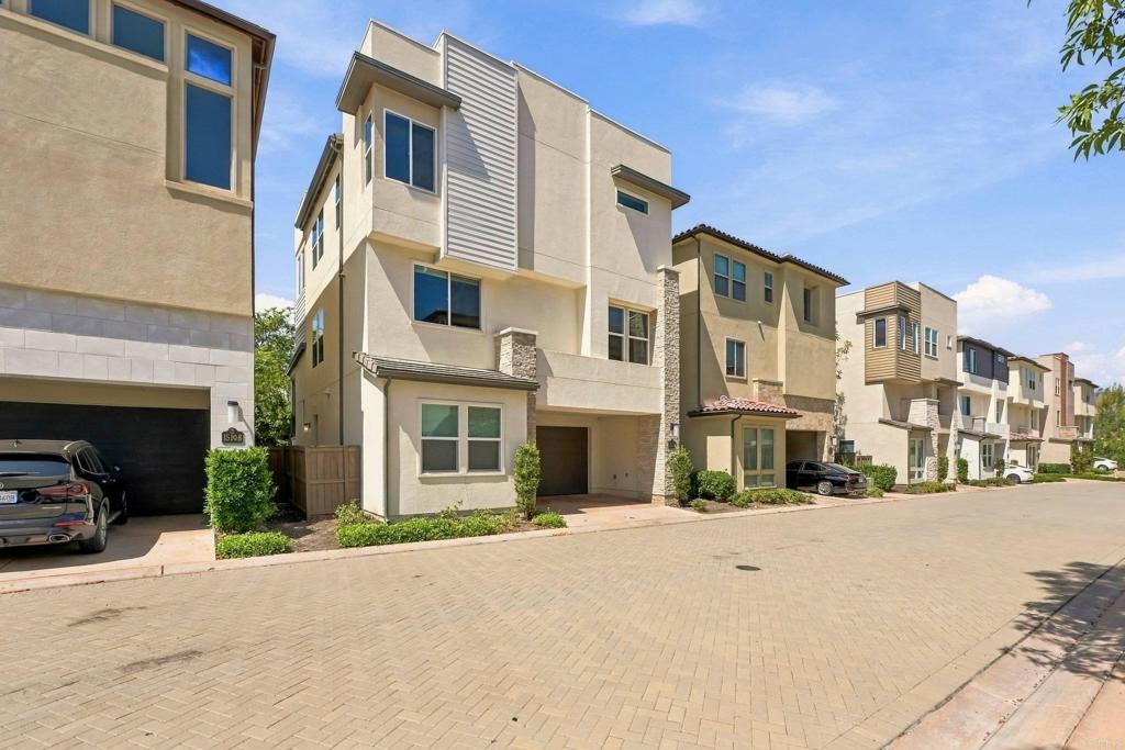 15110 Lincoln Loop