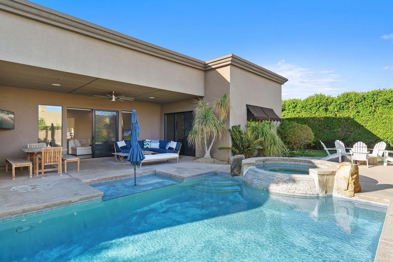 51200 Calle Paloma