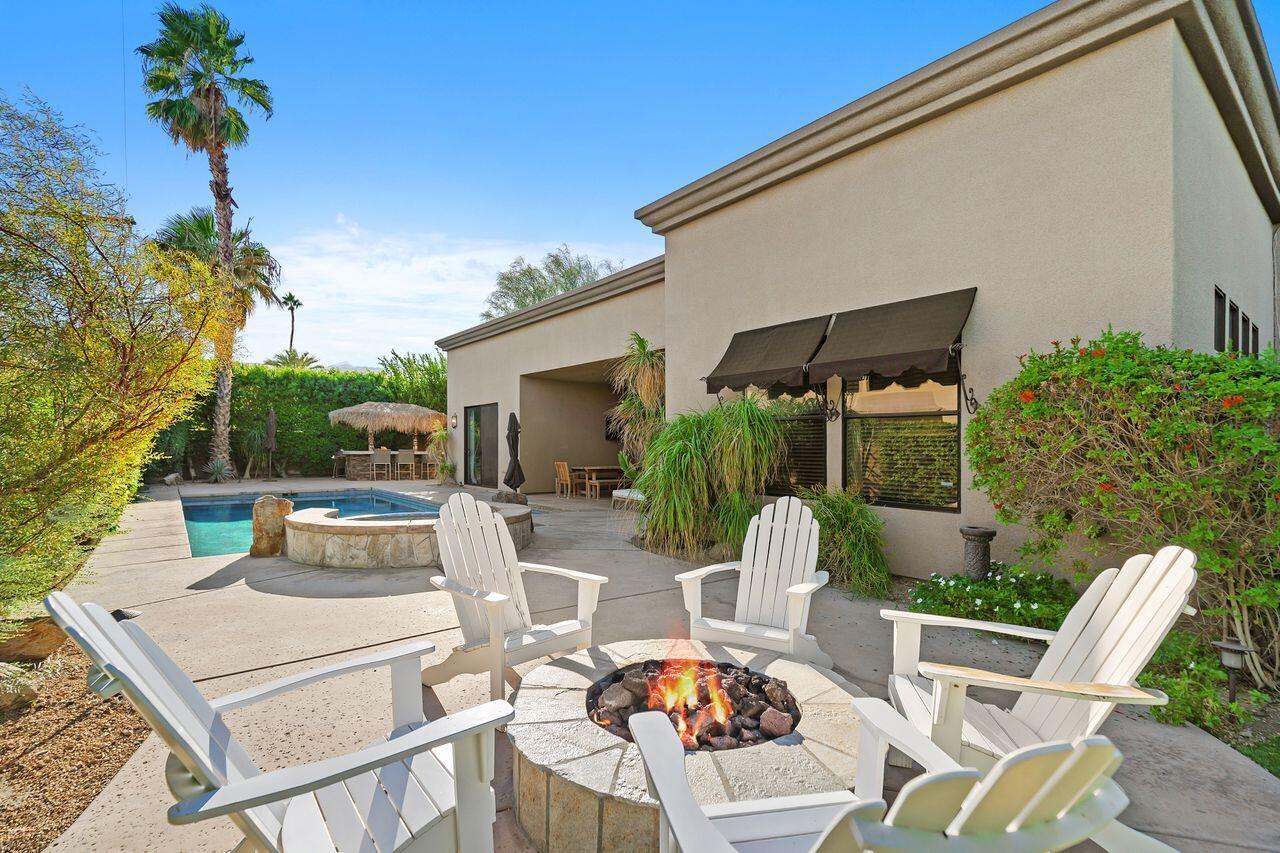 51200 Calle Paloma
